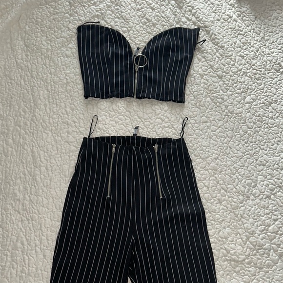 2 PIECE PINSTRIPE PANTS SET! - Picture 2 of 9